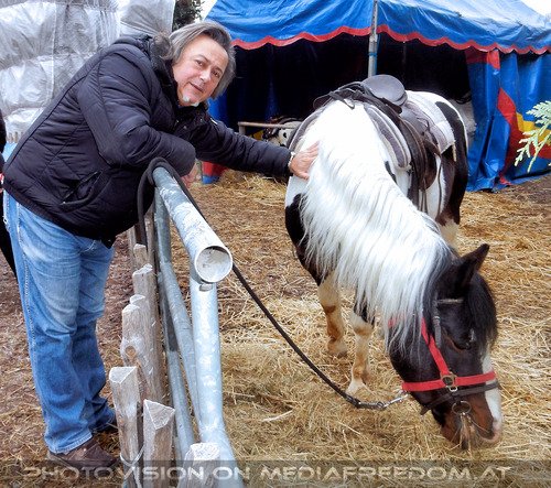 Weihnachtsmarkt 14: Charly Swoboda