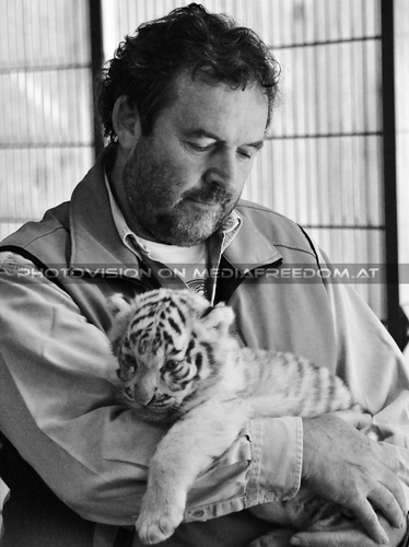 Reich an wei�en Tigern 27