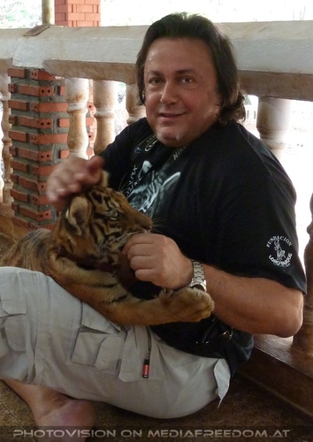 The B-Day of the Tigerman Pix 009