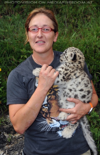 Begr��ung der Schneeleoparden-Zwillinge 22: Romana Goldhahn