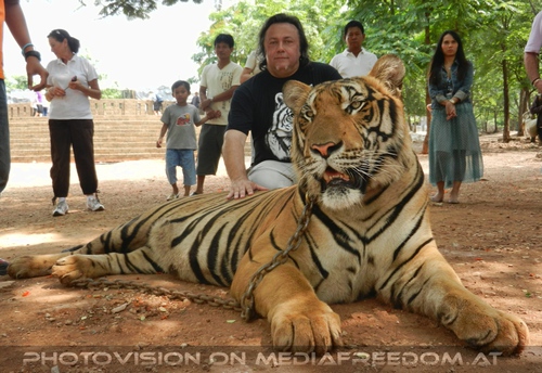 The B-Day of the Tigerman Pix 095: Charly Swoboda