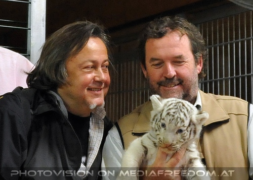 Reich an wei�en Tigern 45