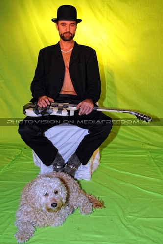 Retro - Making of 13