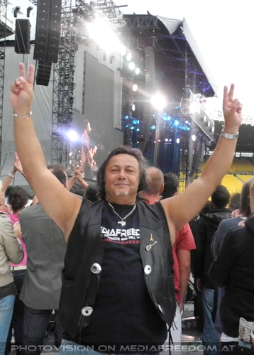 Wrecking Ball Tour - Pix 14: Charly Swoboda