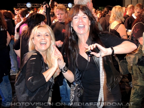 Firebirth - Tour Pix 54: Christa Kern,Eva D.