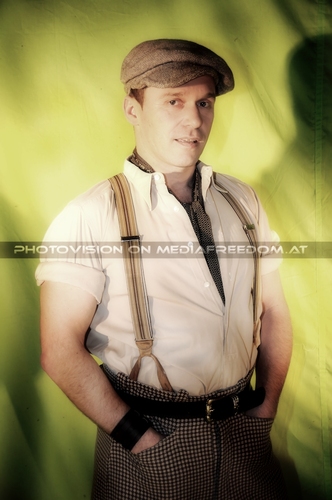 Retro - Making of 25