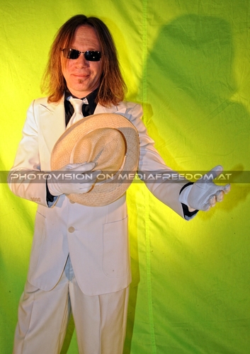 Retro - Making of 15