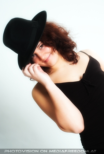 Denise - Hat games 1