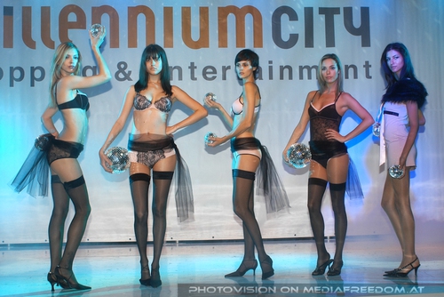 Shopping and Entertainment Scene 10