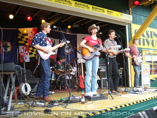 Go west: Steve Criss,Katarina Mitteregger,Helmut Mitteregger