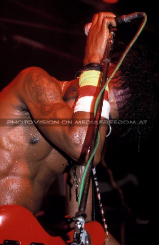 Black Radio wont play this record - Pix 37: Wyzard