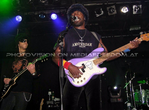 Secret service: John Hayes,Wyzard