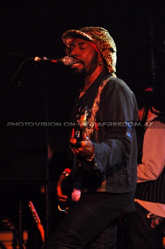 Right here, right now - Tour Pix 19