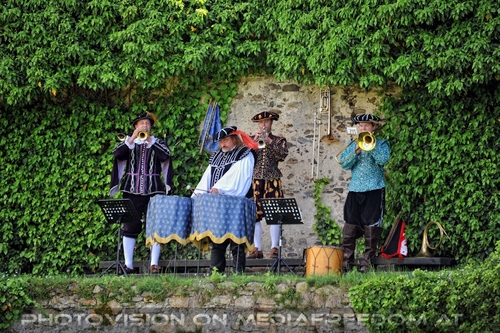 Greifvogel Vorf�hrung 03: Gral