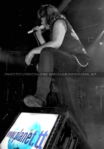 Lightning strikes again 05