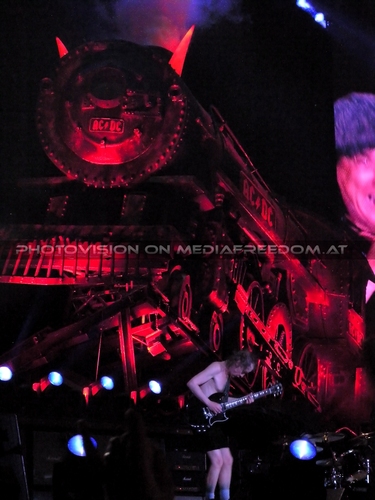 Black Ice - Tour 41: Angus Young