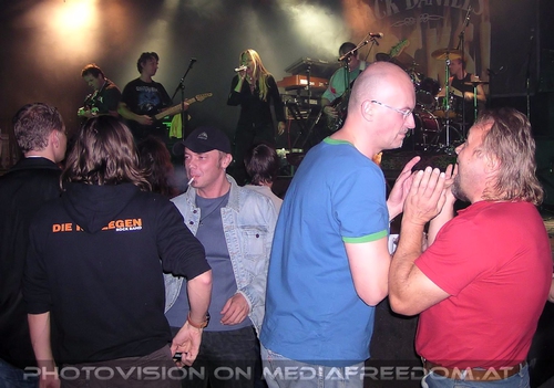 F�r jeden live - 16