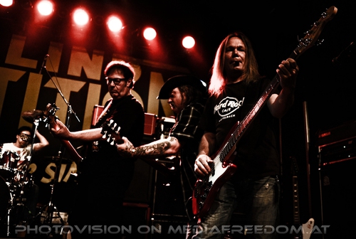 Knockin' on heavens door: Mario Brodtrager,Muff Sopper,Bertl Bartsch,Thomas Gehrke