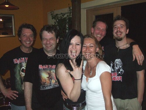 Mikro�bergabe von Bettina zu Suzy