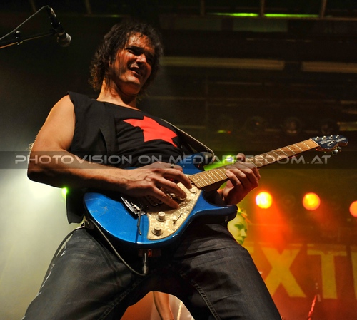 Big Show: Freddy Brix