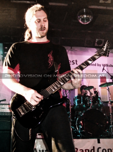 Life returns tour pix 08: Manfred Gold