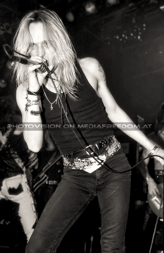 Light - Tour Pix 13: Stiletto