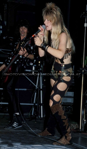 Lifes blown in the wind: G�nther Radny,Christine Black