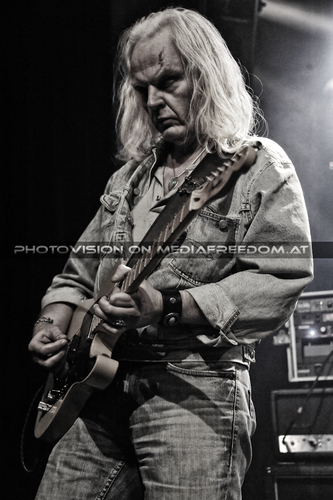 Heavy X-MAS Special 136: Helmut Bibl