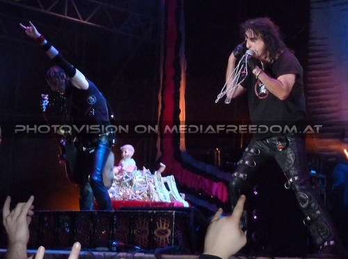 Along came a spider 43: Alice Cooper