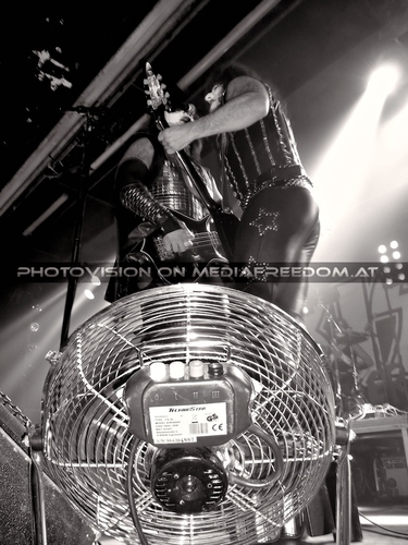 Live and loud 29: Pocky The Demon,Vary Starchild Zoltan