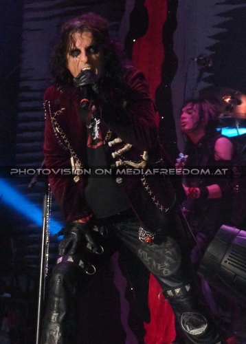 Along came a spider 24