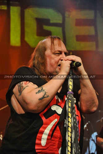 Big Show: Chris Bauer