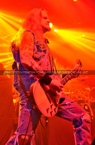 The Crucible of Man - Tour Pix 35: Jon Schaffer