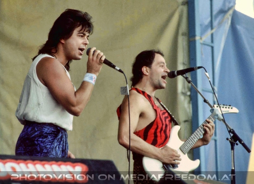 Ready to fire - Tour Pix 19