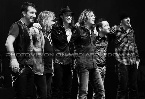 Firebirth - Tour Pix 51: Ernesto Ghezzi,Leo Leon,Nic Maeder,Marc Lynn,Hena Habegger