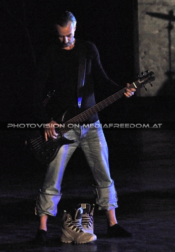 Magnified 048: Frank Binke