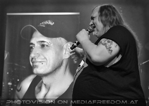 Big Show: Harry Brix,Chris Bauer