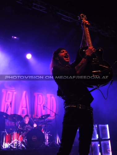 Firebirth - Tour Pix 49: Hena Habegger,Nic Maeder