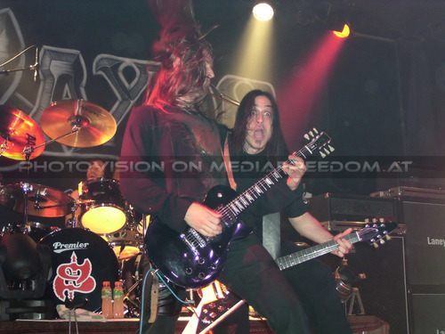 Fight: Johnny Dee,Joe Taylor,Oliver Palotai