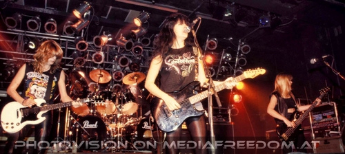 Race with the devil: Kelly Johnson,Denise Dufort,Kim McAuliffe,Tracey Lamb