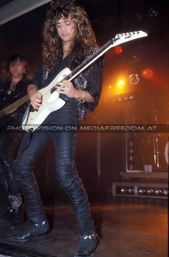 Timebomb Tour Pix 04