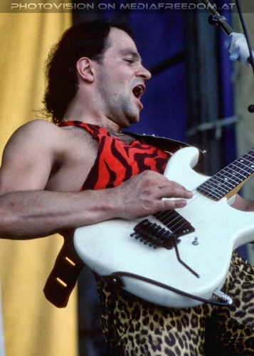 Ready to fire - Tour Pix 12: Pete Monroe (Peter Patek)