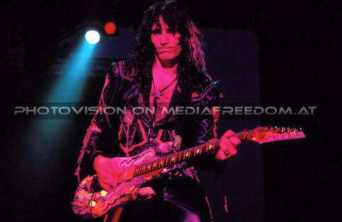 Liquor and poker 11: Steve Vai