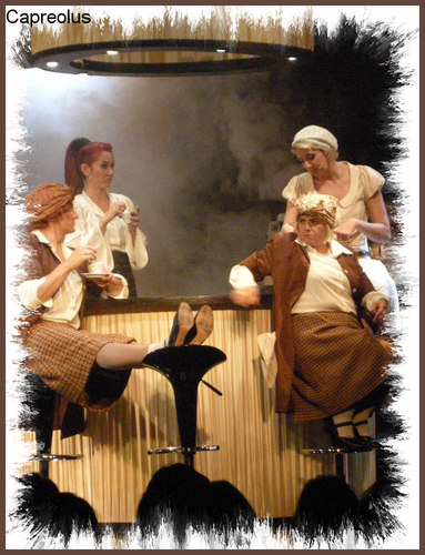 An der Bar...: ..........., Adriana Zartl, Bettina M�nch, Barbara Spitz