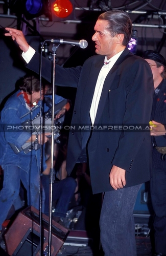 Data De Groove - Tour 09: Falco