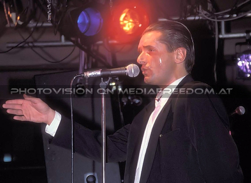 Data De Groove - Tour 05: Falco