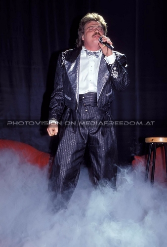  V.I.C.T.O.R.  live 3