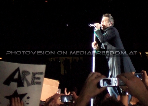 Intensive Care Tour - Pix 07