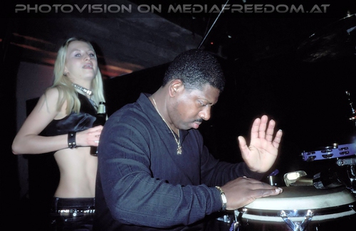 Slave to the rhythm 02