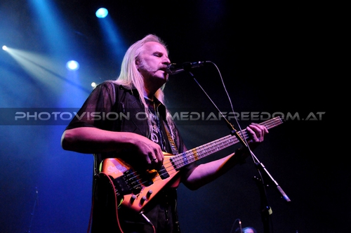 Don't stop the Music